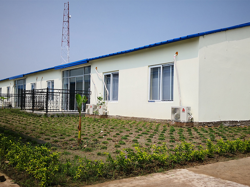 prefabricated metal sheds